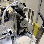 AUTOMATICKÝ ETIKETKOVAČ NA FĽAŠE A VALCOVÉ PREDMETY - ETIEMME